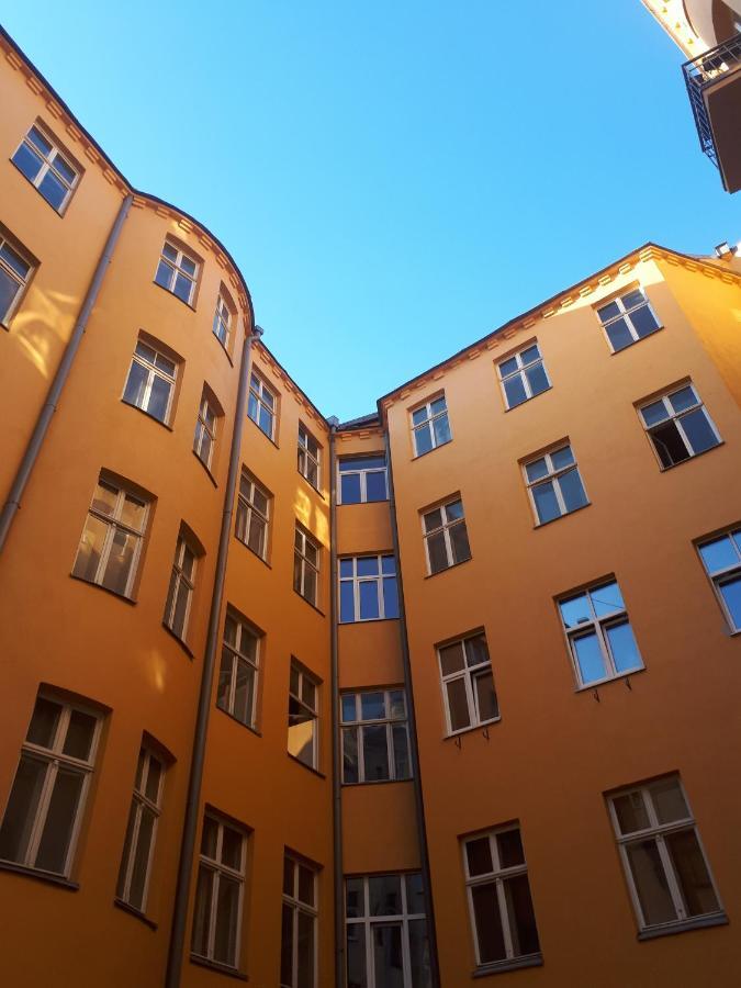 Cozy Flat. Art Nouveau Building, Near The City Center Riga Buitenkant foto